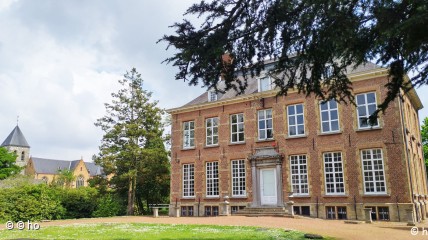 Bezoek Berlare kerk- & kasteelsite